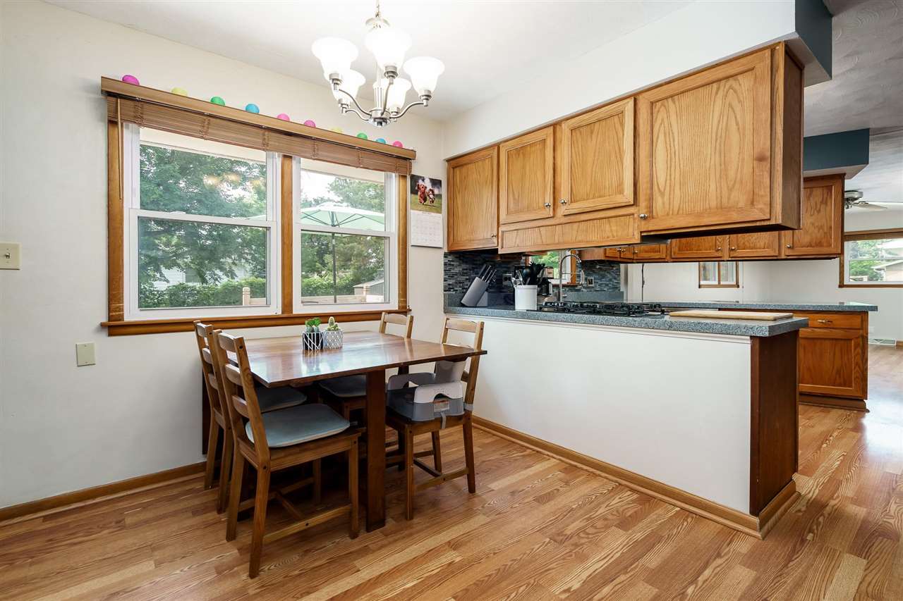 1214 Crest Lane Rochelle, IL 61068 - Photo 7 of 32 Gallery Image 7