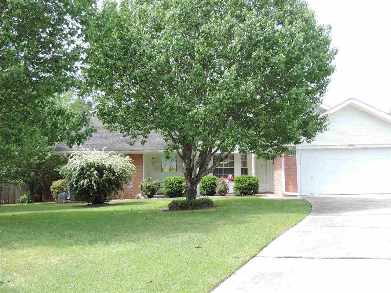 6739 Cedar Ridge Circle Milton, FL 32570 - Photo 9 of 40 Gallery Image 9