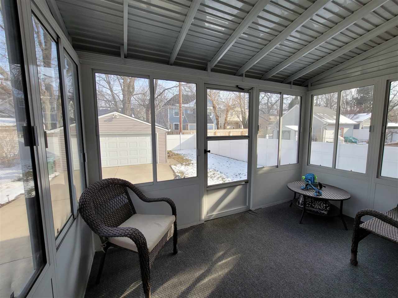 708 Lockwood Road Royal Oak, MI 48067 - Photo 18 of 34