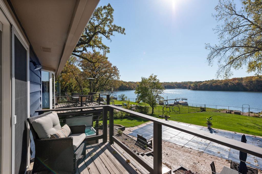 456 Reflection Road Apple Valley, MN 55124 - Photo 1 of 1 Gallery Image 1