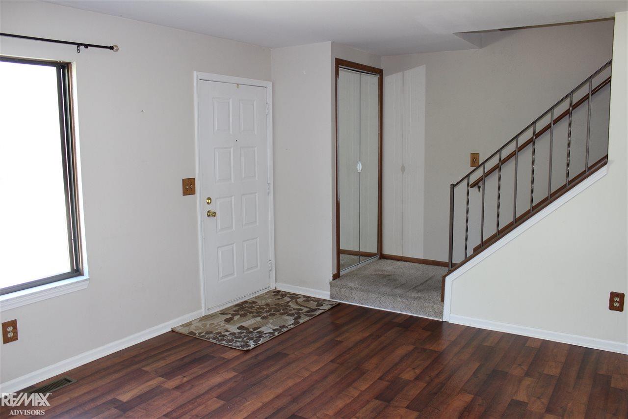 48576 Sugarbush Road, Unit 59 BLDG 6 Chesterfield, MI 48047 - Photo 2 of 12