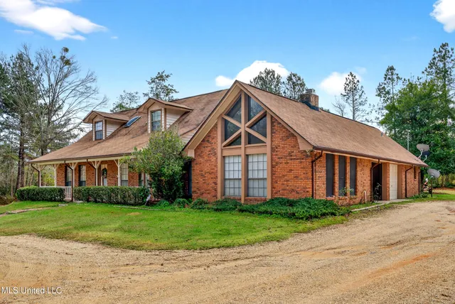 $450,000 | 25125 Road 394, Picayune, MS 39466