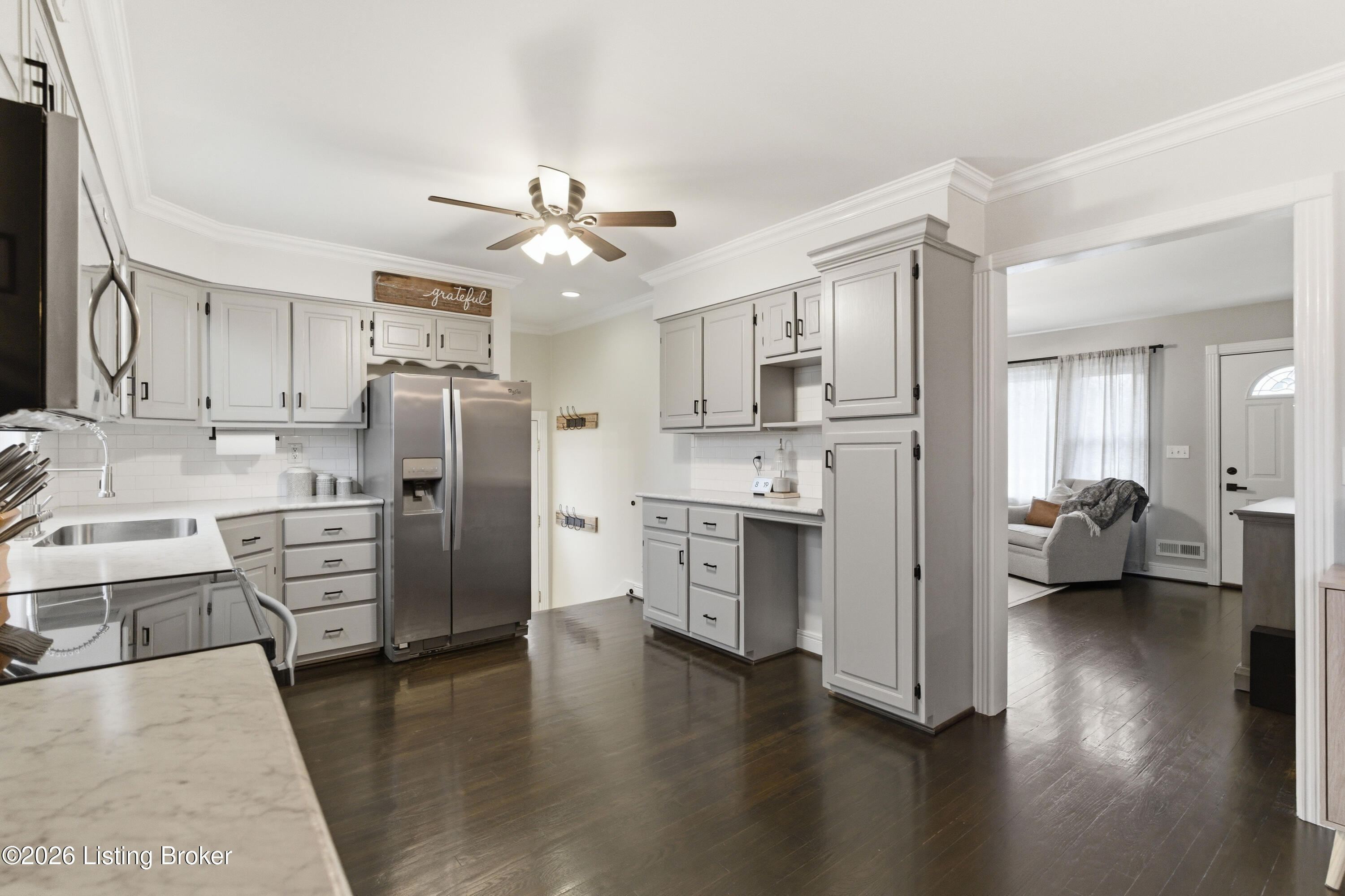 2859 Sheldon Road Louisville, KY 40218 - Photo 4 of 44 DSC09078