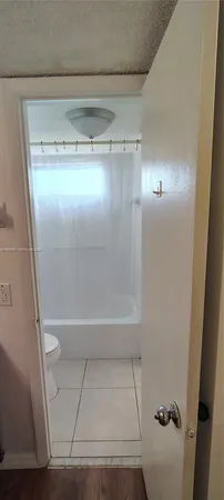 $1,350 | 6090 Northwest 64th Avenue, Unit 306, Tamarac, FL 33319