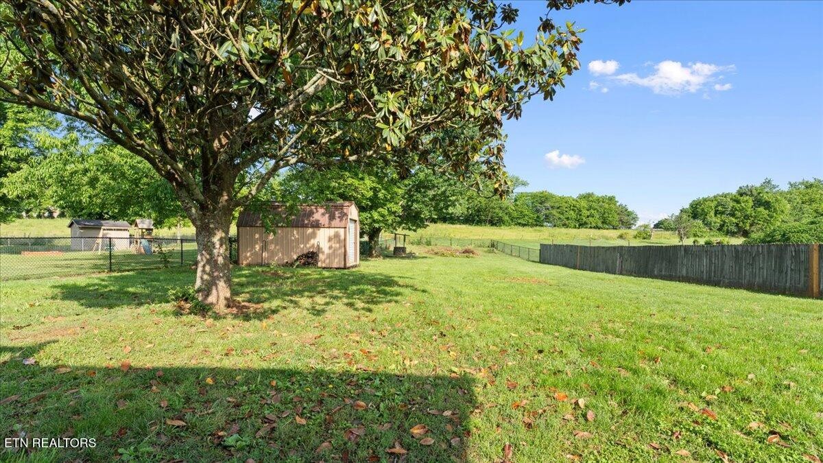 3901 Davis Ford Road Maryville, TN 37804 - Photo 4 of 43 Gallery Image 4