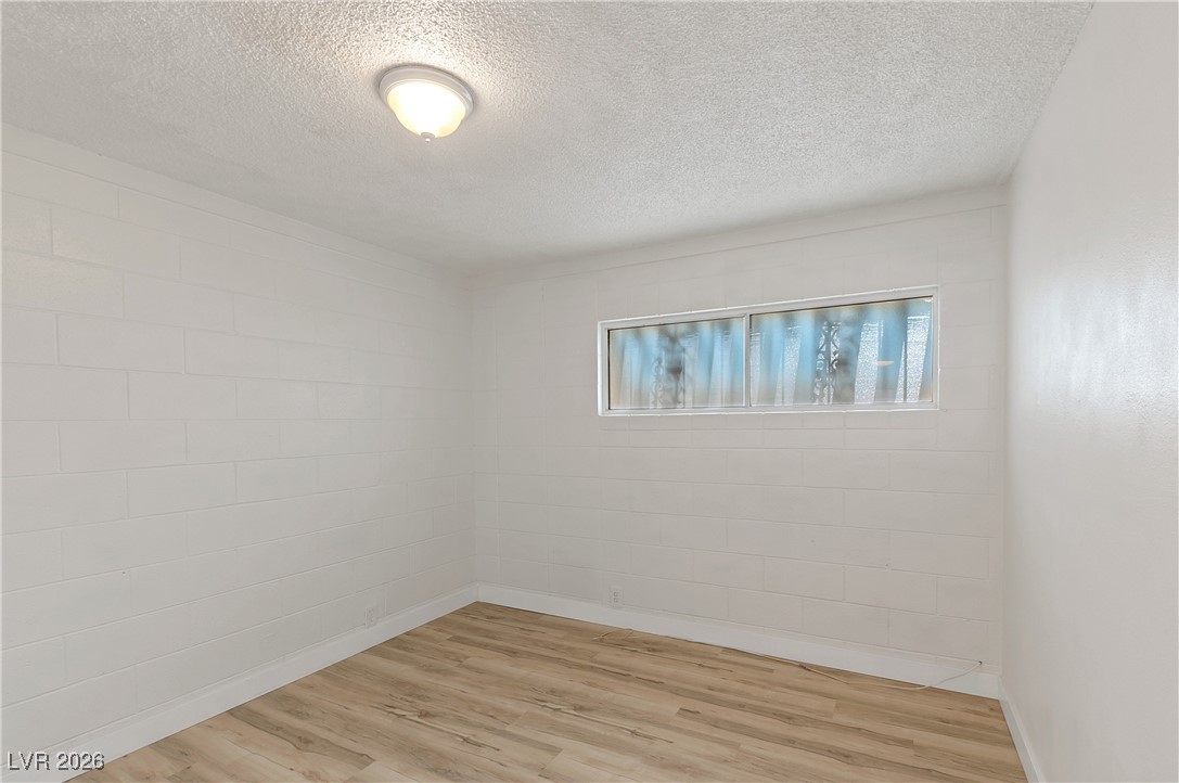 212 Kola Street, Unit 4 Henderson, NV 89015 - Photo 8 of 13 BEDROOM