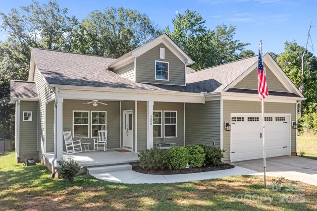 $378,000 | 1600 Barefoot Road, Unit 3, Catawba, NC 28609