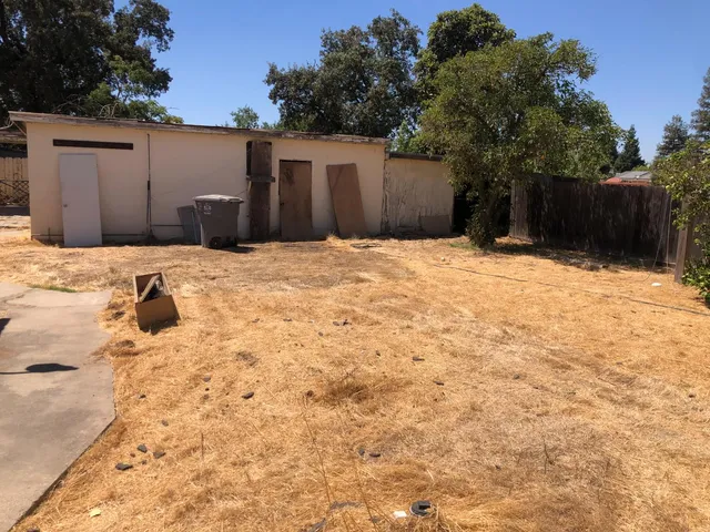 $350,000 | 1590 East Dinuba Avenue, Reedley, CA 93654