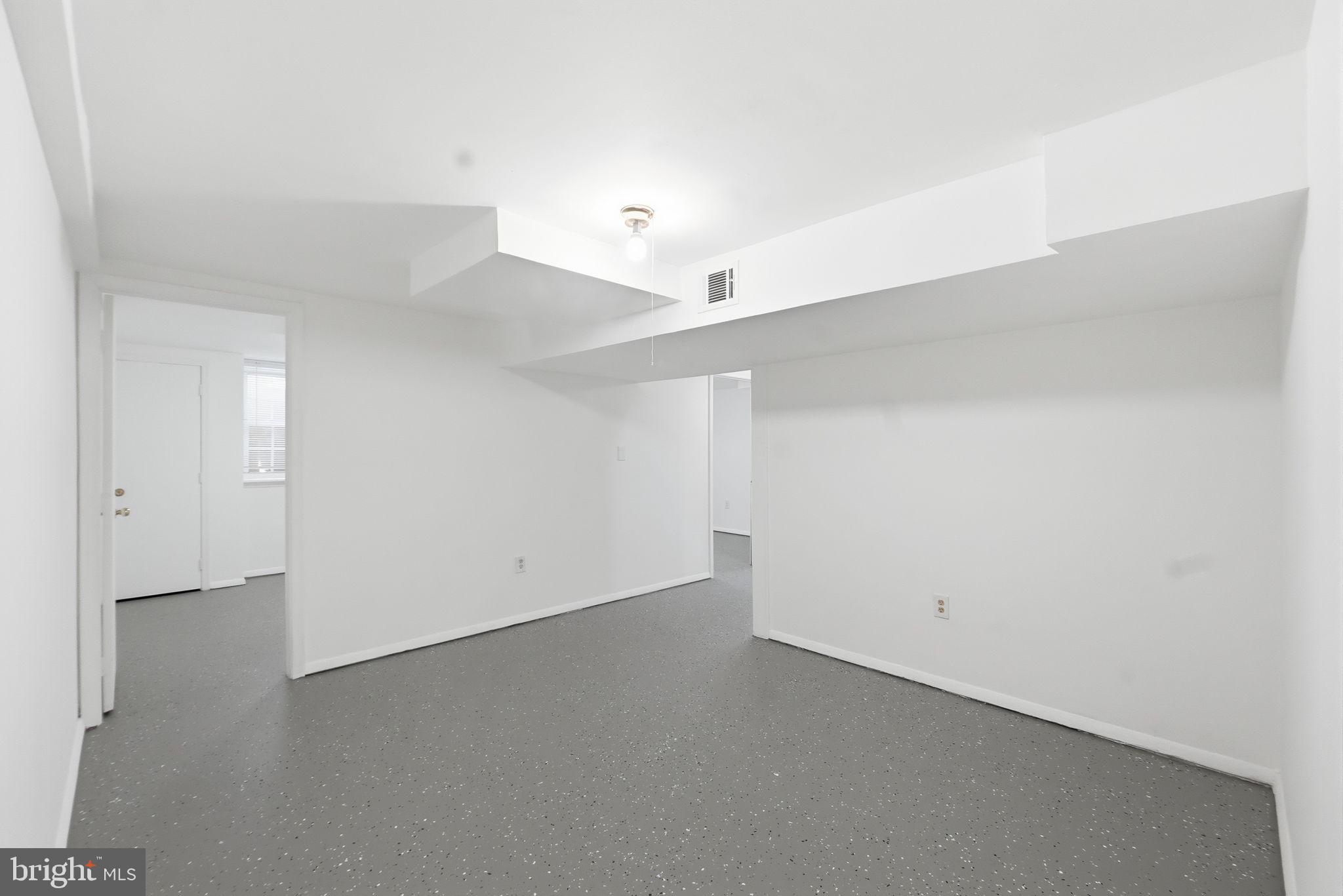 4003 Randolph Road Silver Spring, MD 20902 - Photo 22 of 30 Spacious, versatile blank canvas awaits.