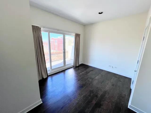 $3,950 | 2041 West North Avenue, Unit 12, Chicago, IL 60647