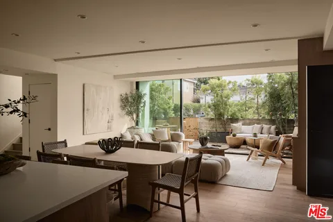 $2,495,000 | 3214 Highland Avenue, Unit 2, Santa Monica, CA 90405