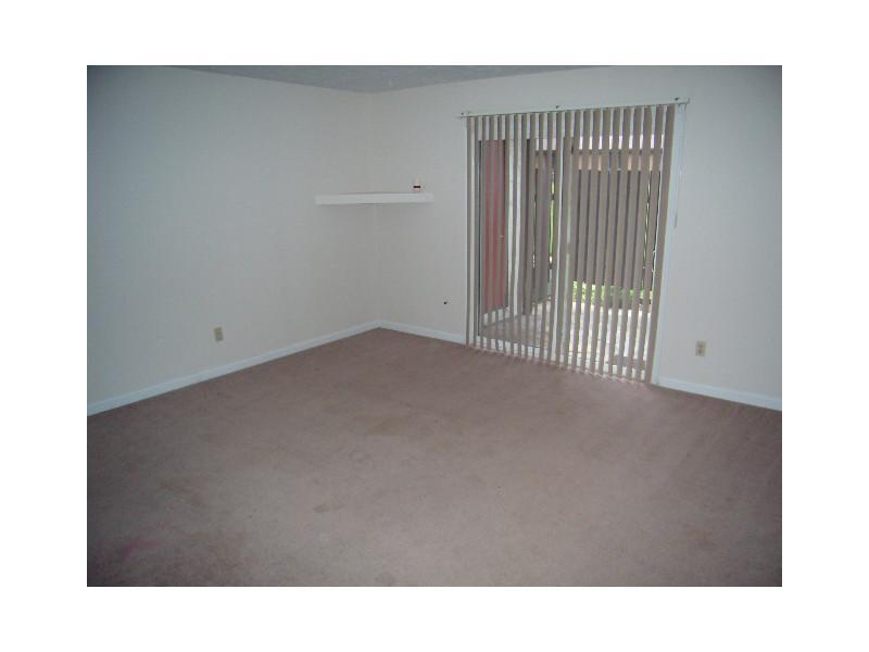 643 Villa Road, Unit J Springfield, OH 45503 - Photo 11 of 17