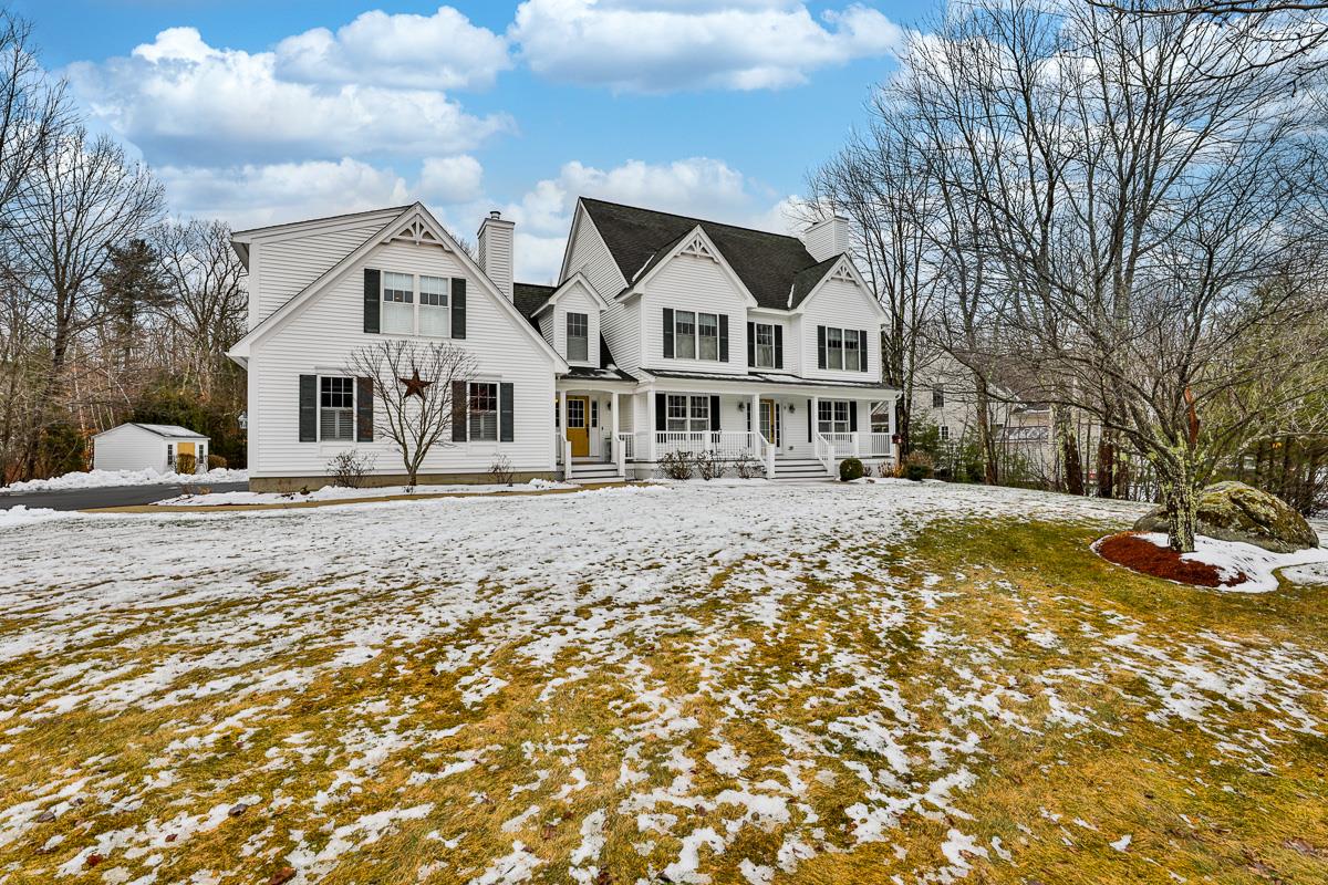 9 Flintlock Road Salem, NH 03079 - Photo 1 of 40 Gallery Image 1