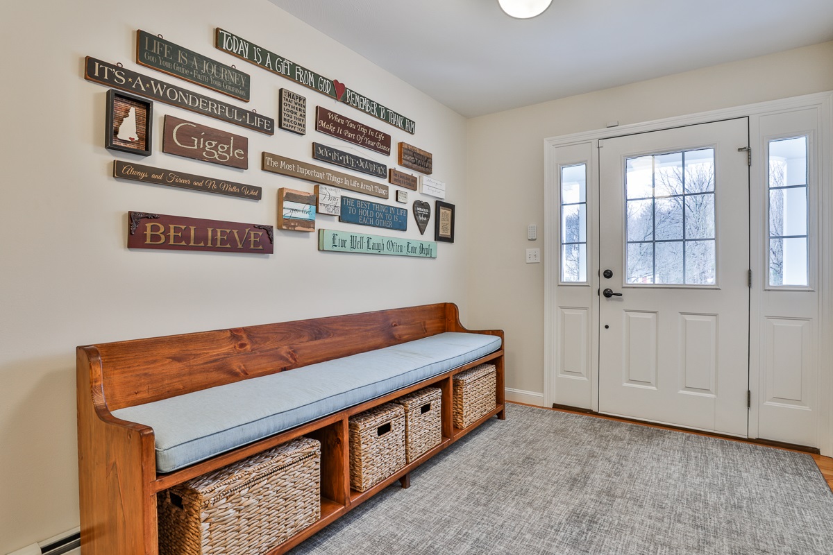9 Flintlock Road Salem, NH 03079 - Photo 3 of 40 Gallery Image 3