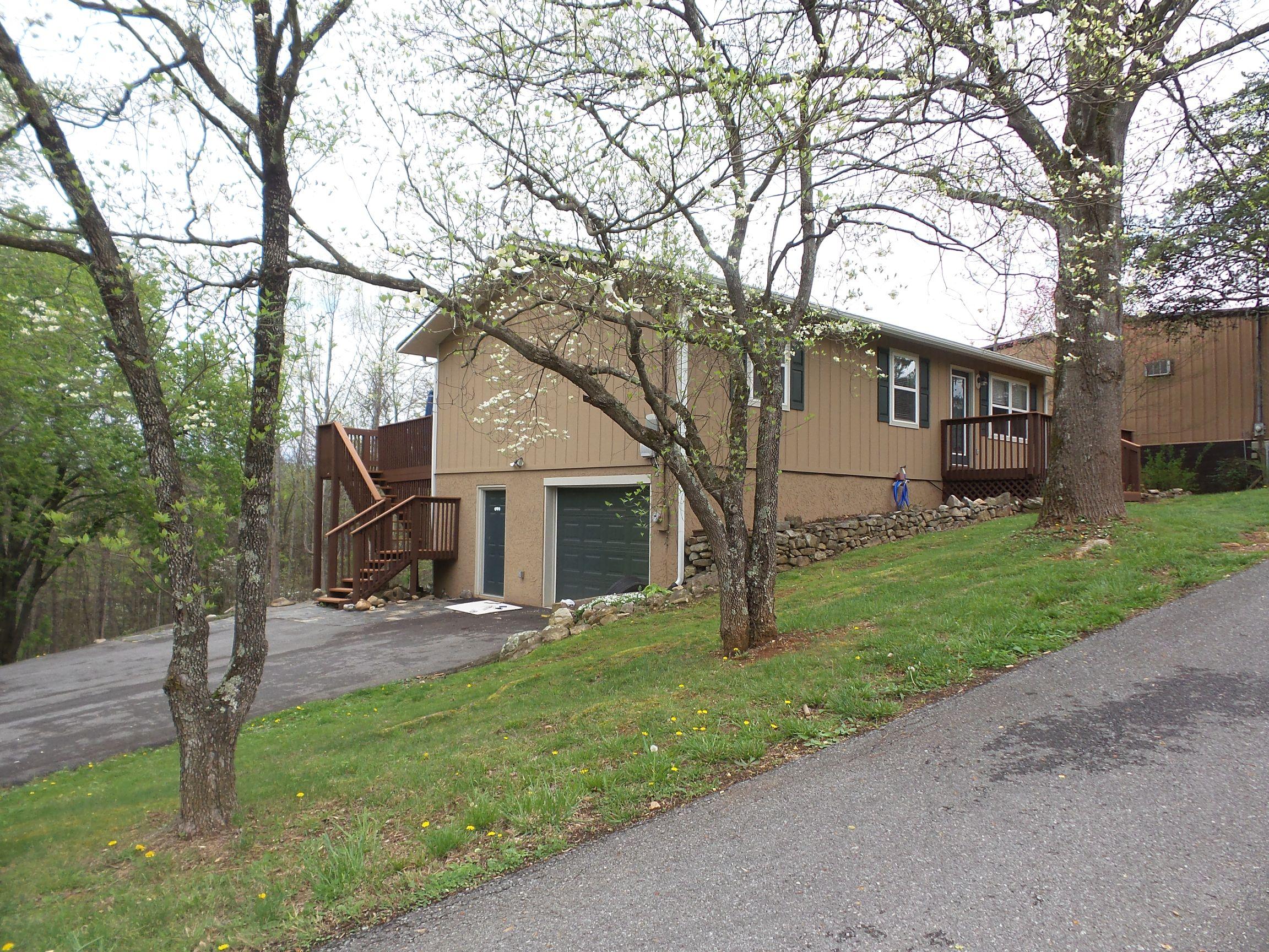 1140 Middle Ridge Road Sevierville, TN 37862 - Photo 30 of 39 20150410_085842
