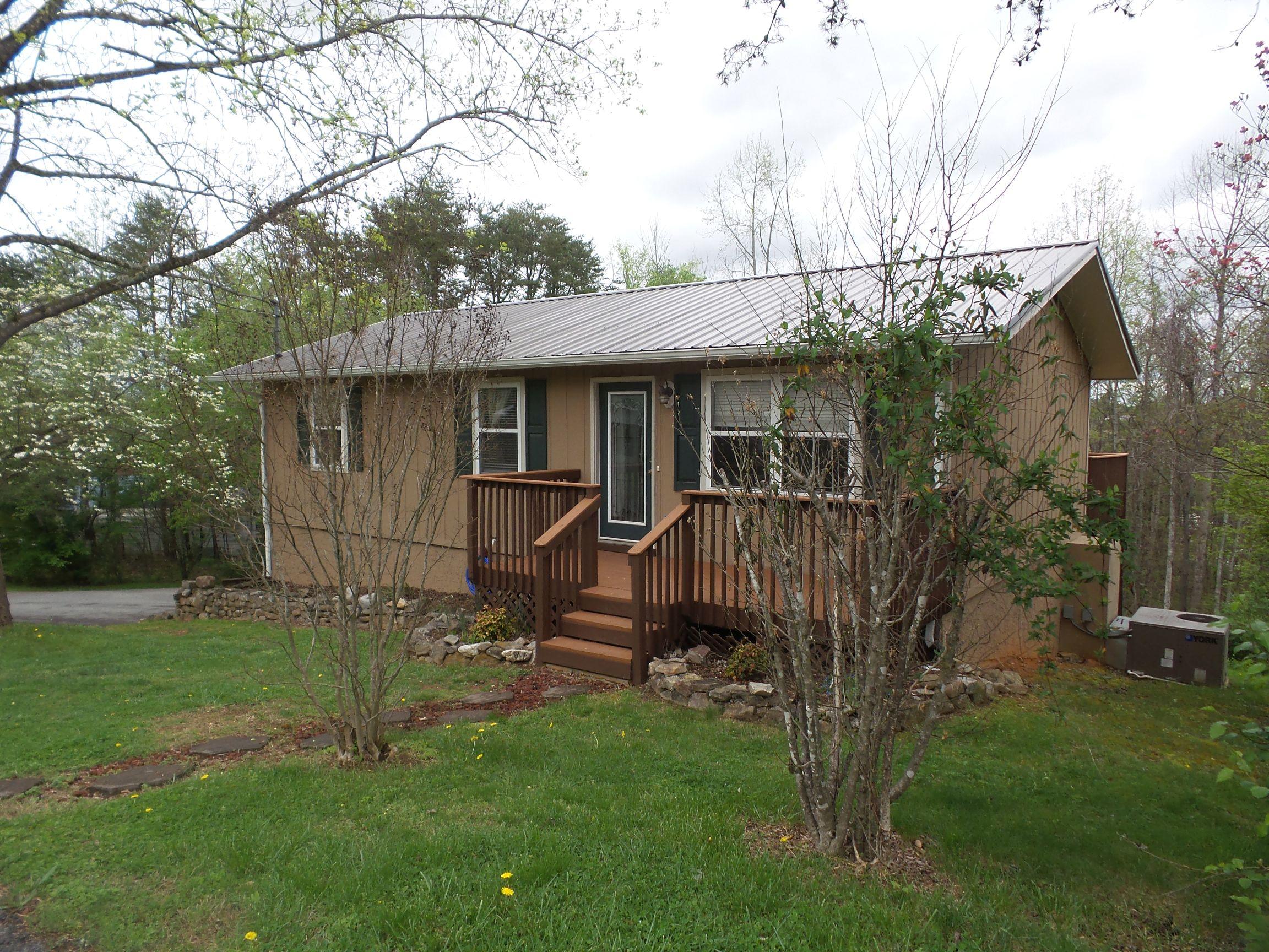 1140 Middle Ridge Road Sevierville, TN 37862 - Photo 31 of 39 20150410_085732