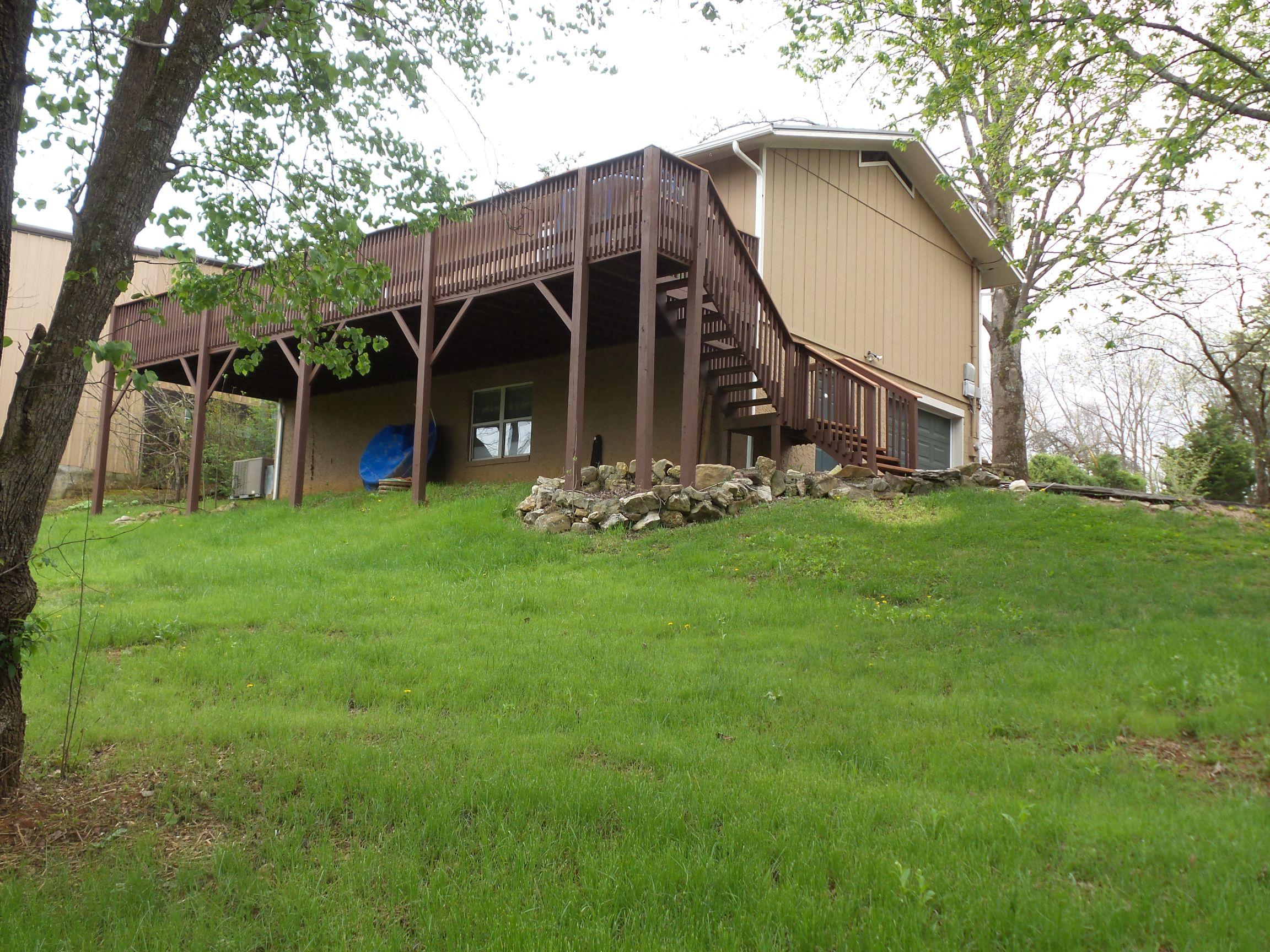 1140 Middle Ridge Road Sevierville, TN 37862 - Photo 35 of 39 20150410_090042