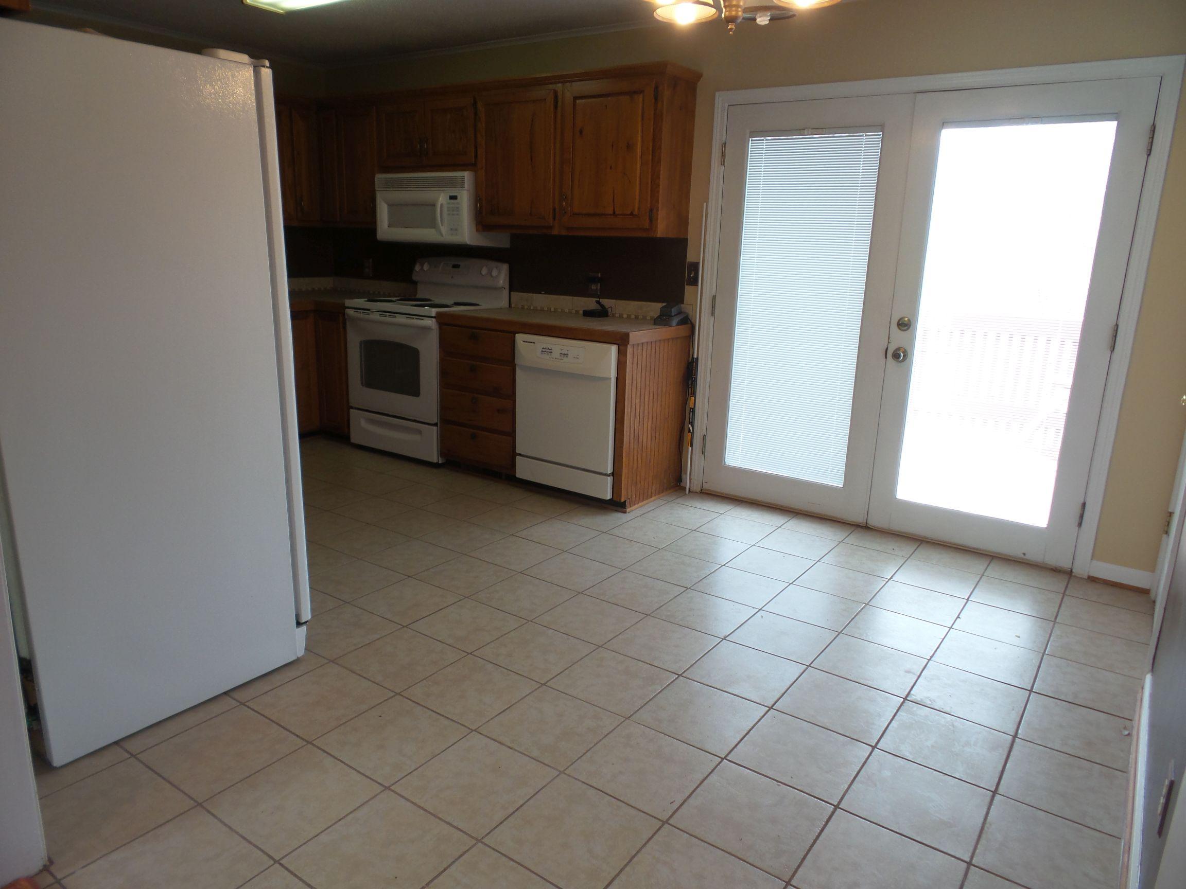 1140 Middle Ridge Road Sevierville, TN 37862 - Photo 6 of 39 20150410_090849