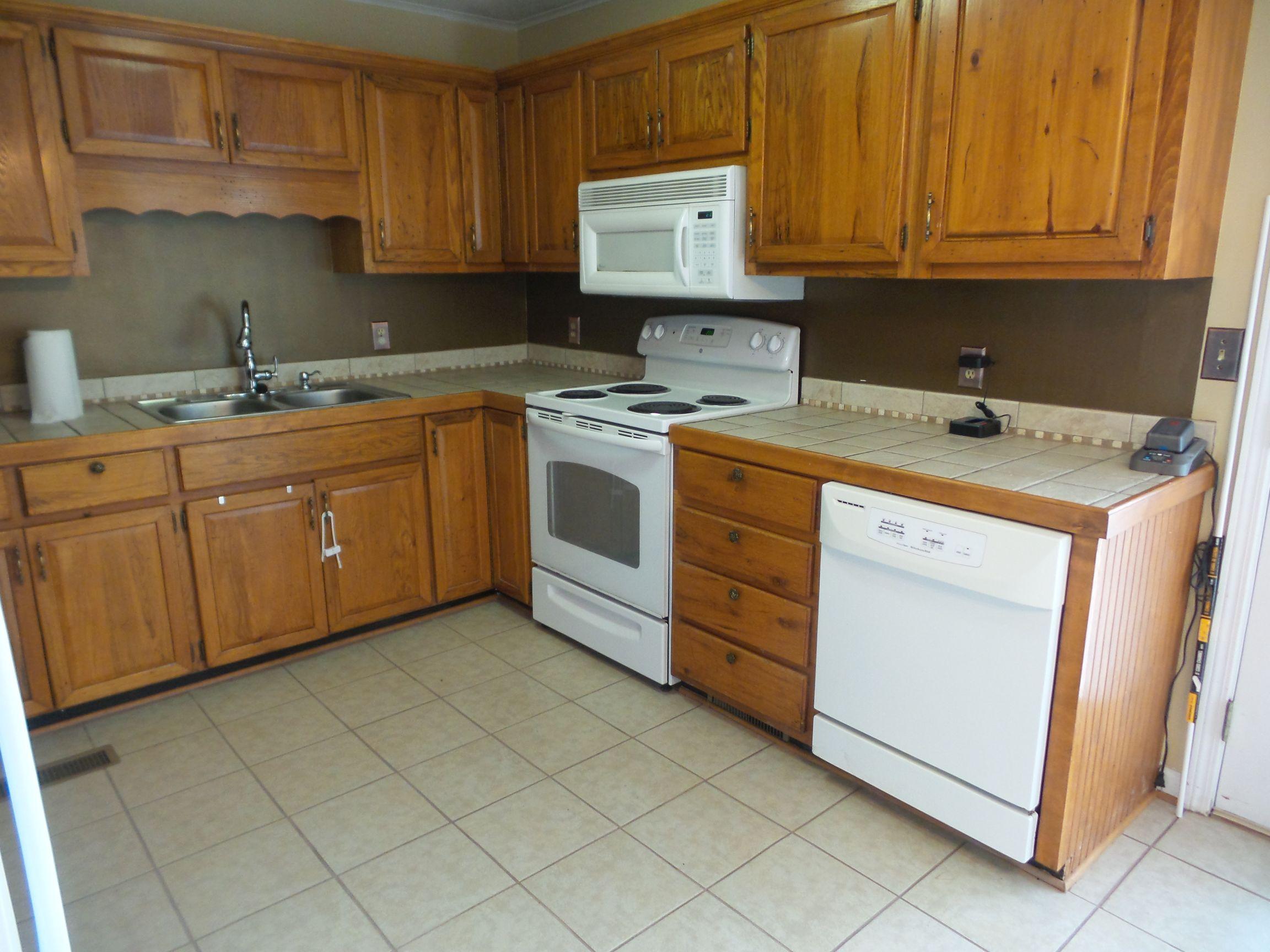 1140 Middle Ridge Road Sevierville, TN 37862 - Photo 7 of 39 20150410_090928