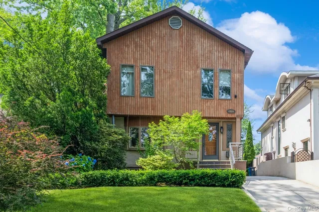 $6,500 | 196-15 Como Avenue | Holliswood Jamaica