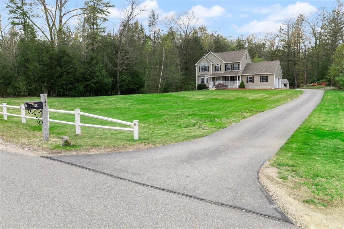 141 Caleb Drive Danville, NH 03819 - Photo 13 of 40