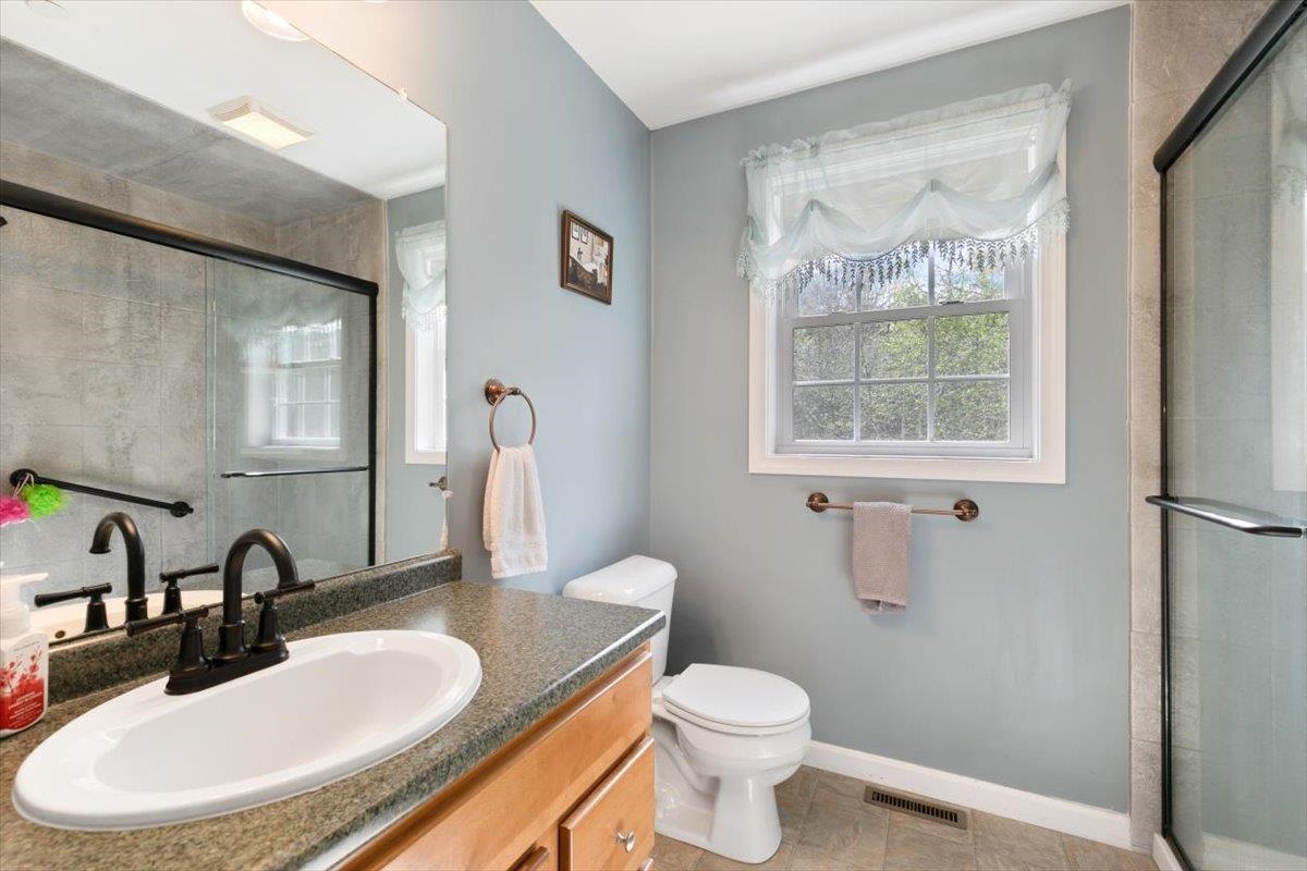 141 Caleb Drive Danville, NH 03819 - Photo 18 of 40