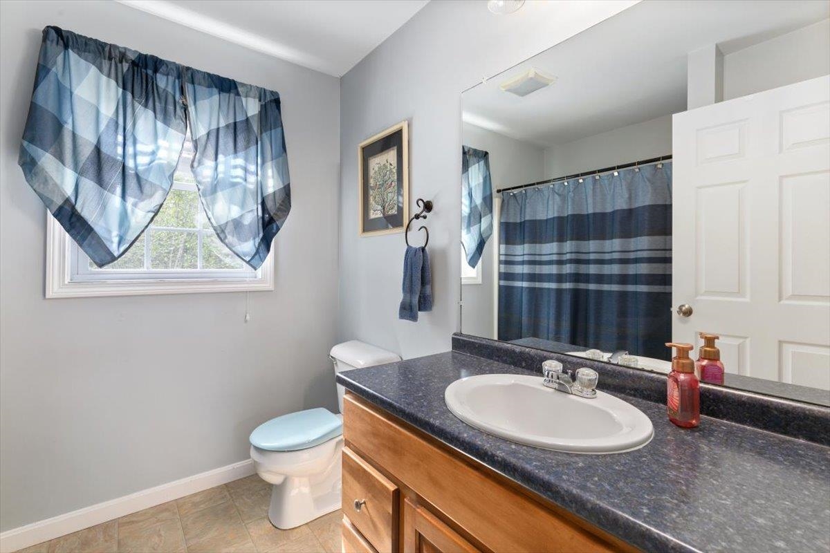 141 Caleb Drive Danville, NH 03819 - Photo 21 of 40