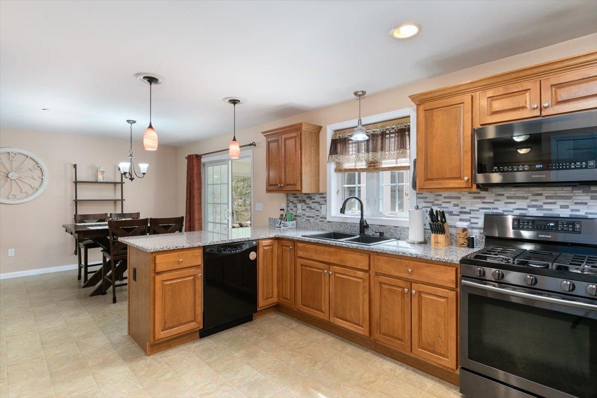 141 Caleb Drive Danville, NH 03819 - Photo 39 of 40