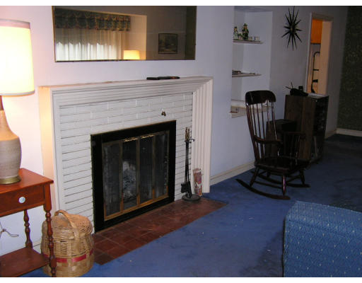 25 Ripley Road Medford, MA 02155 - Photo 7 of 18