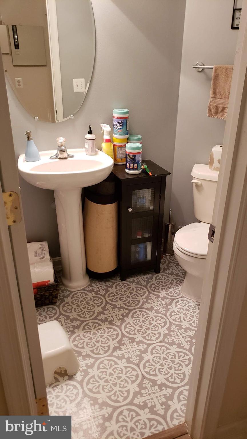 9841 Cheshire Ridge Circle Manassas, VA 20110 - Photo 22 of 29 Basement half bath