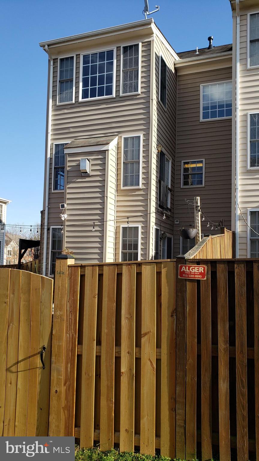 9841 Cheshire Ridge Circle Manassas, VA 20110 - Photo 24 of 29