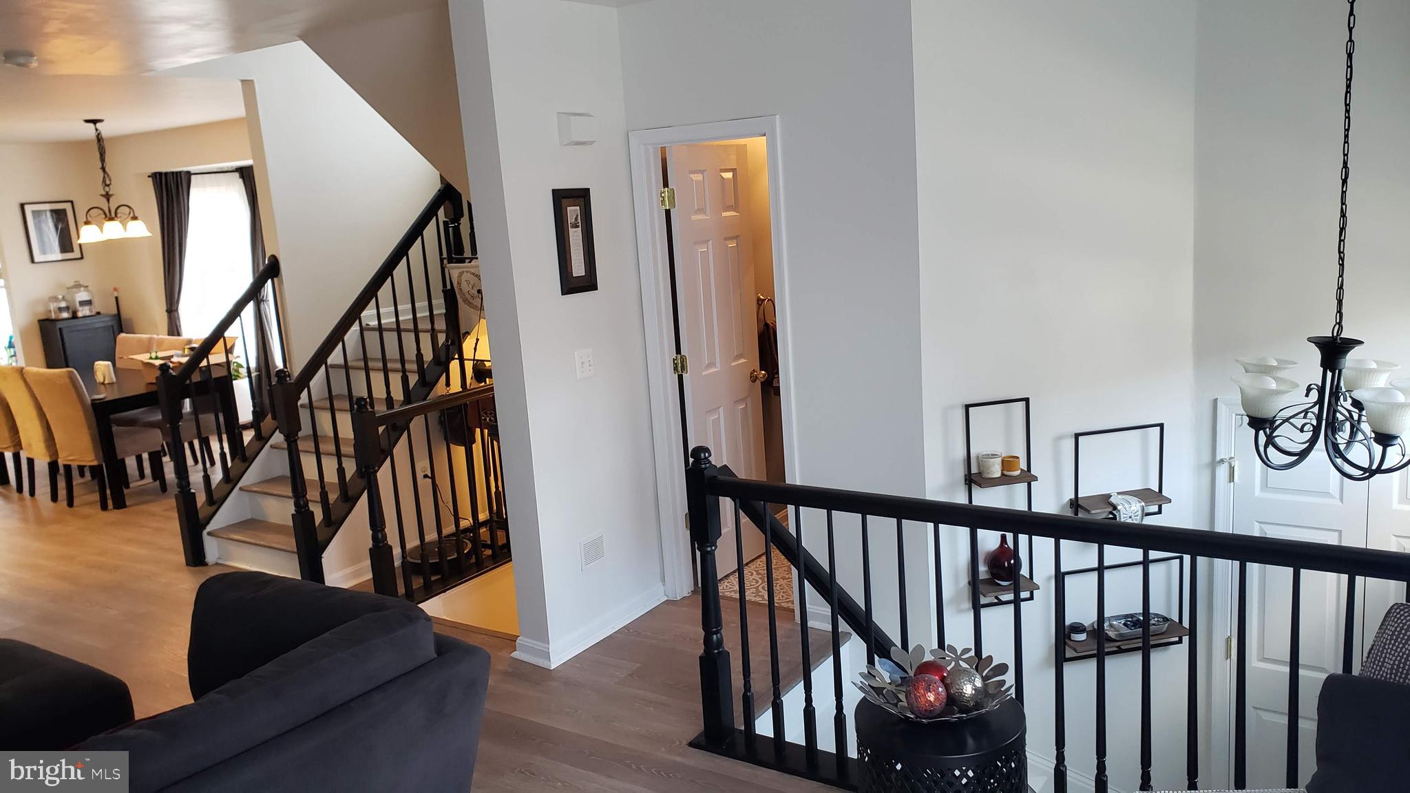 9841 Cheshire Ridge Circle Manassas, VA 20110 - Photo 7 of 29