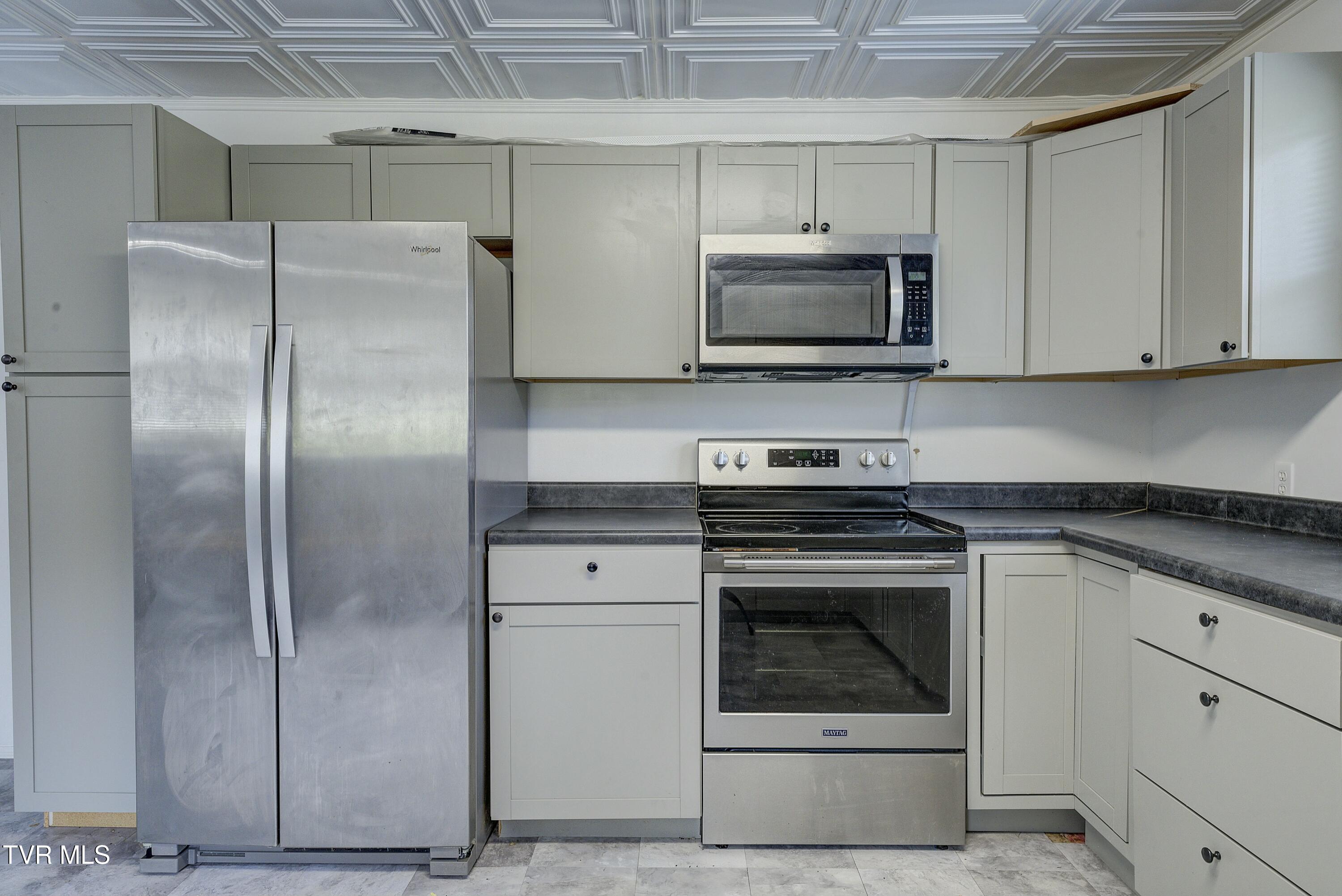 2404 Gap Creek Road Elizabethton, TN 37643 - Photo 15 of 33 tempImage9Wup4e