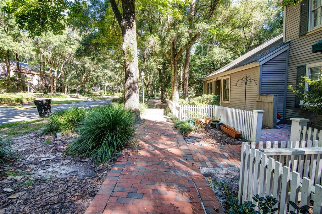 5215 Southwest 92nd Court Gainesville, FL 32608 - Photo 2 of 33