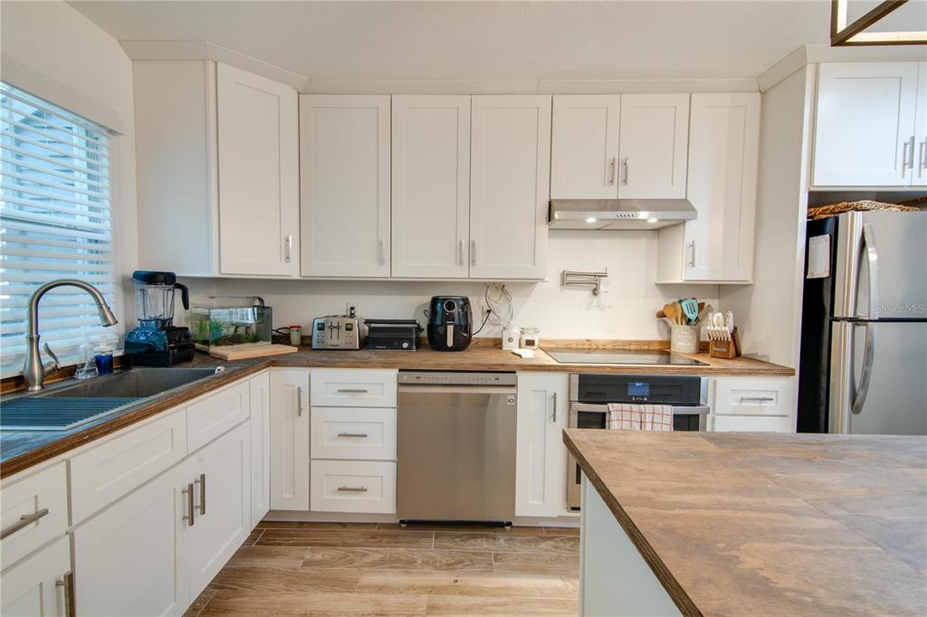 5215 Southwest 92nd Court Gainesville, FL 32608 - Photo 7 of 33