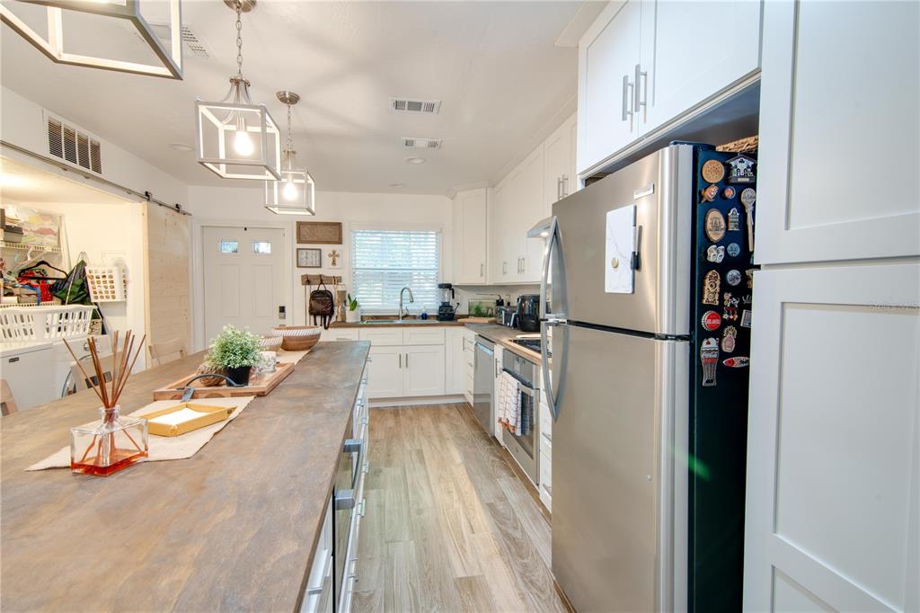 5215 Southwest 92nd Court Gainesville, FL 32608 - Photo 9 of 33