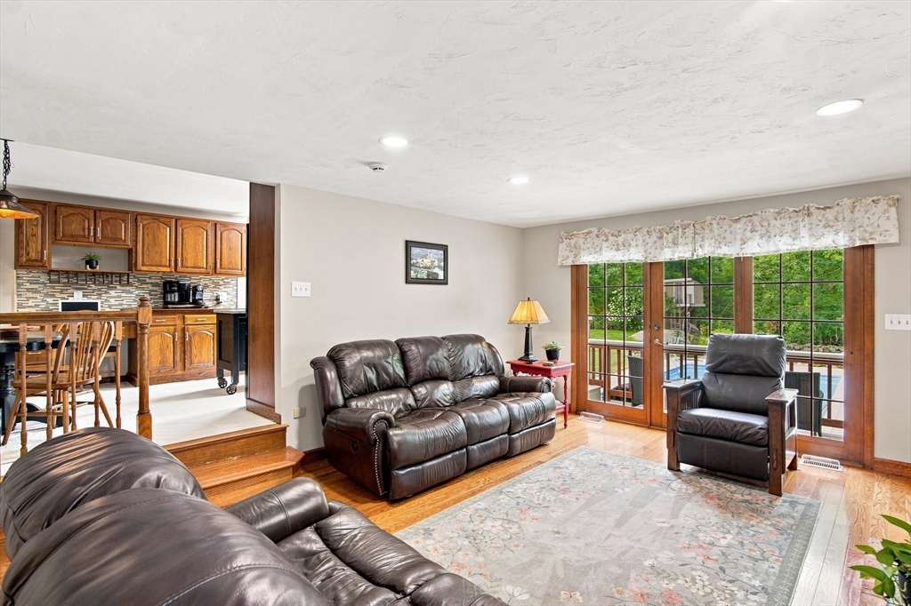 60 Valleyview Road Bellingham, MA 02019 - Photo 6 of 38 Gallery Image 6