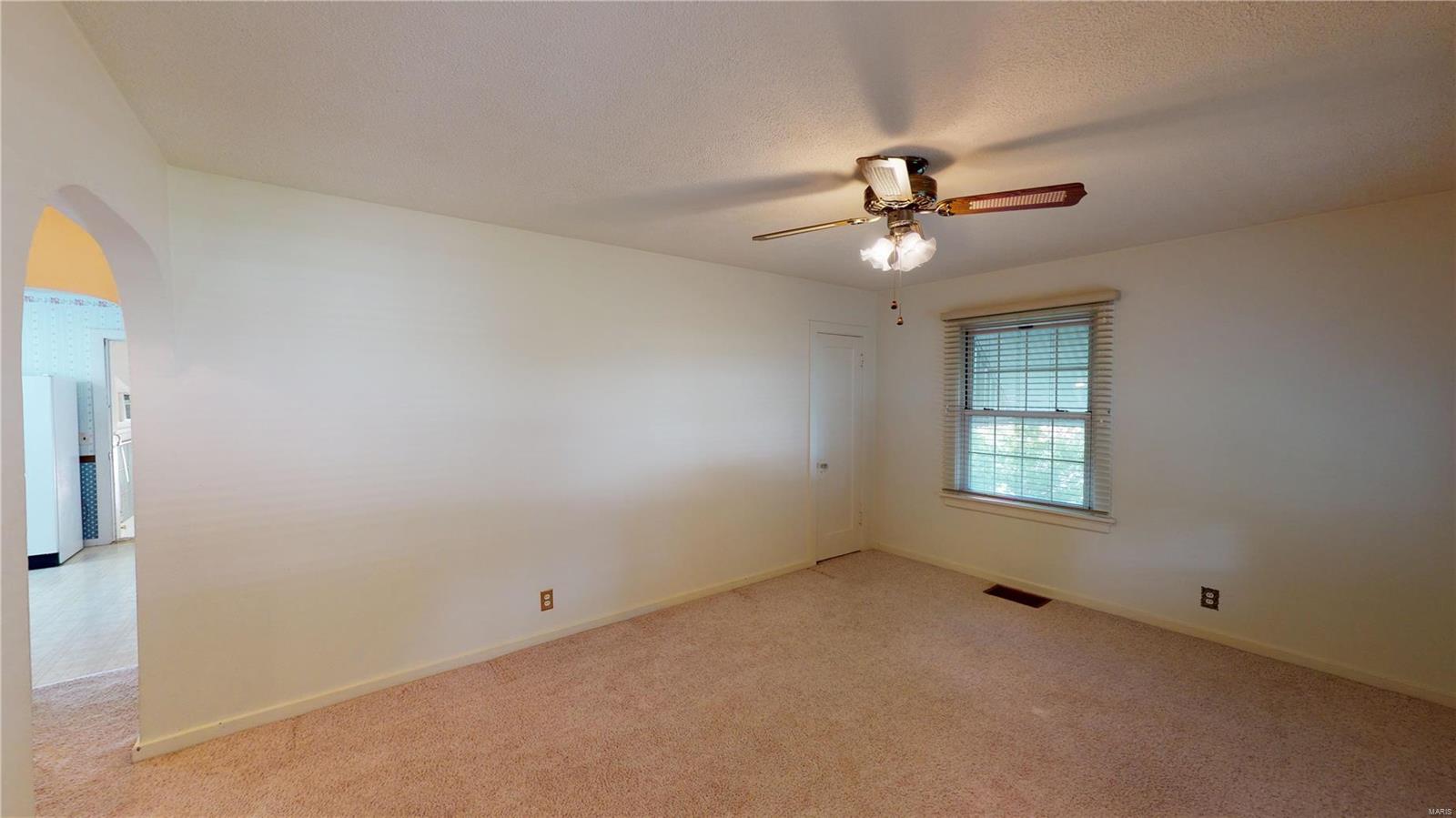 1110 Troy Road Edwardsville, IL 62025 - Photo 4 of 25 Gallery Image 4