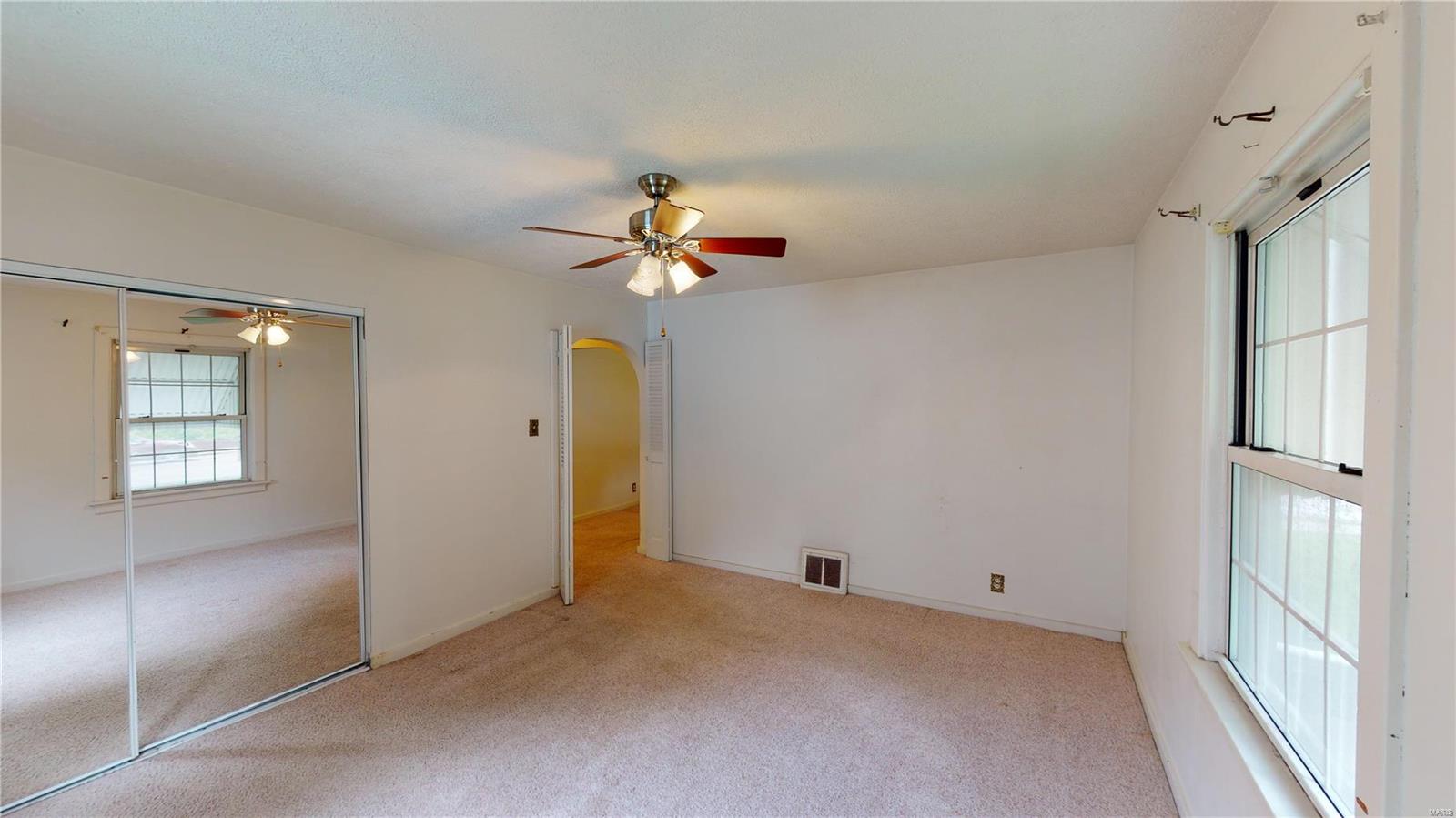 1110 Troy Road Edwardsville, IL 62025 - Photo 7 of 25 Gallery Image 7