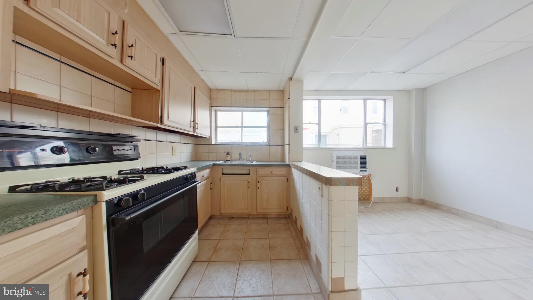 3011 South 15th Street Philadelphia, PA 19145 - Photo 14 of 23