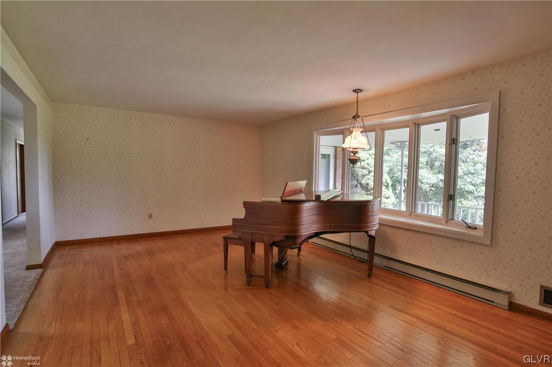 4279 Main Road West Emmaus, PA 18049 - Photo 14 of 47 Gallery Image 14