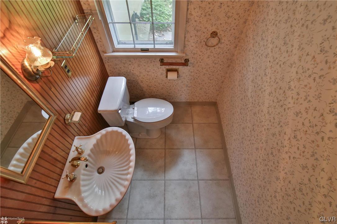 4279 Main Road West Emmaus, PA 18049 - Photo 33 of 47 Gallery Image 33