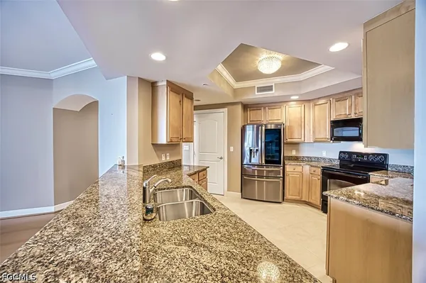 $2,900 | 2090 West First Street, Unit G1607, Fort Myers, FL 33901