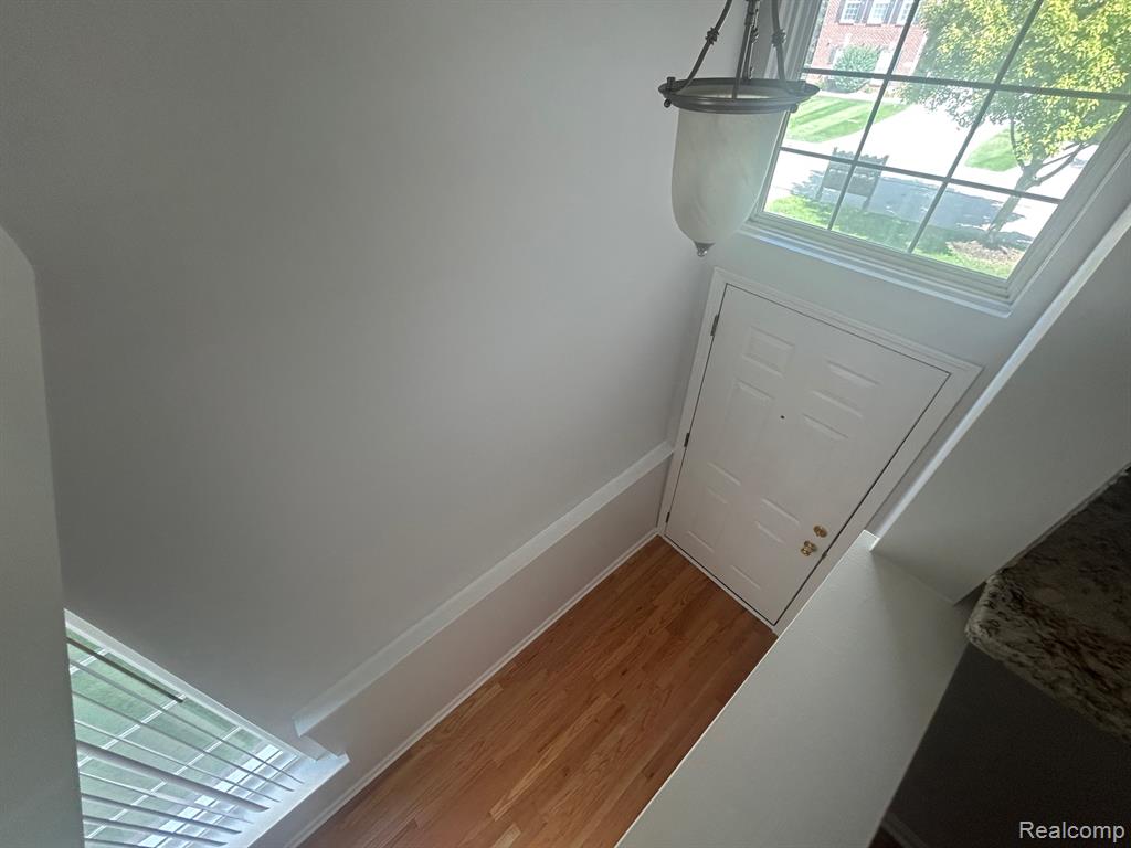 674 Cherry Orchard Road Canton, MI 48188 - Photo 7 of 38