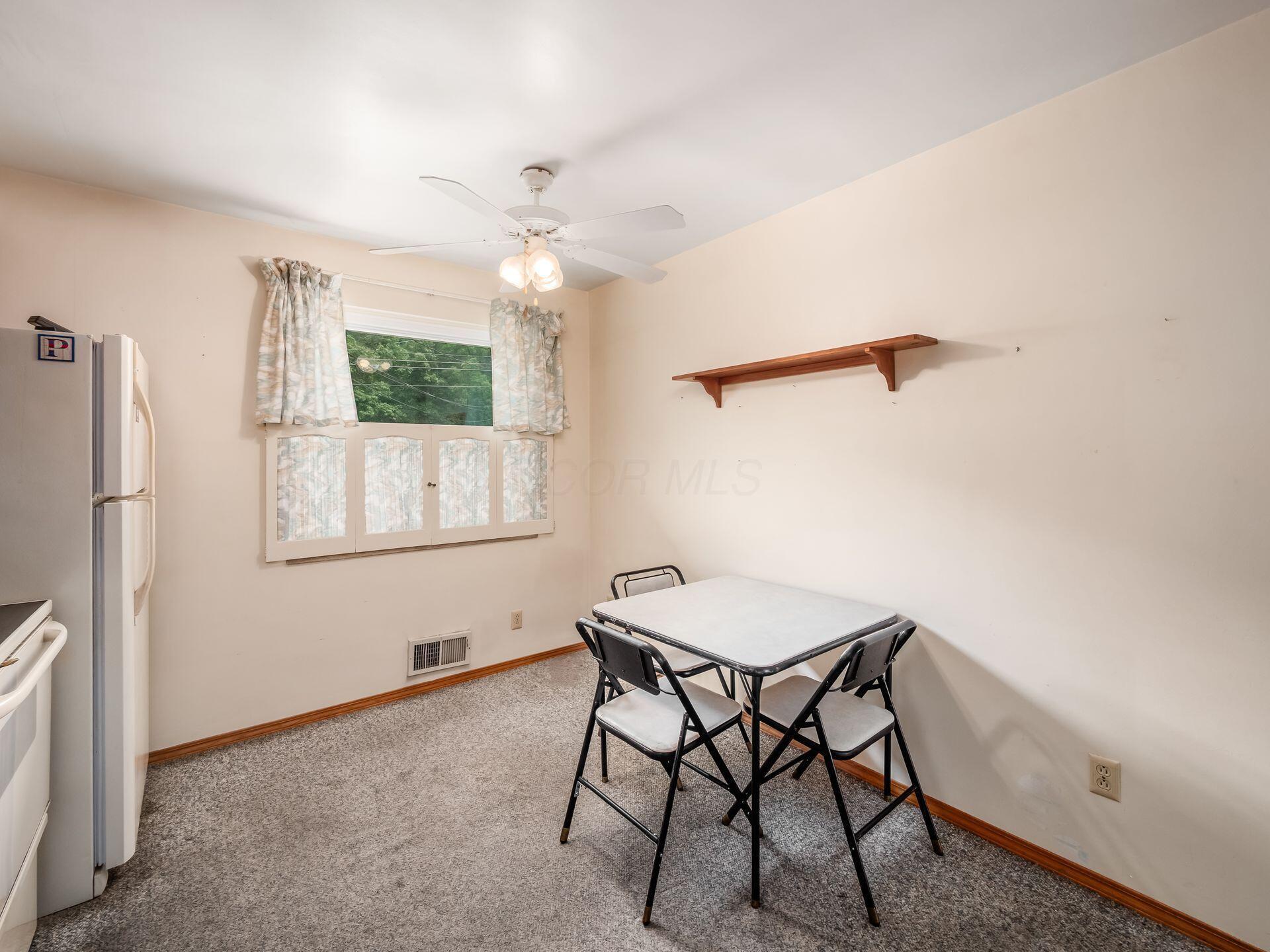 380 Topsfield Road Columbus, OH 43228 - Photo 20 of 42