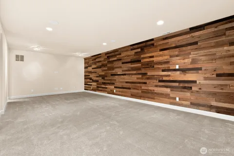 $2,250,000 | 9026 Northeast 127th Place, Kirkland, WA 98034