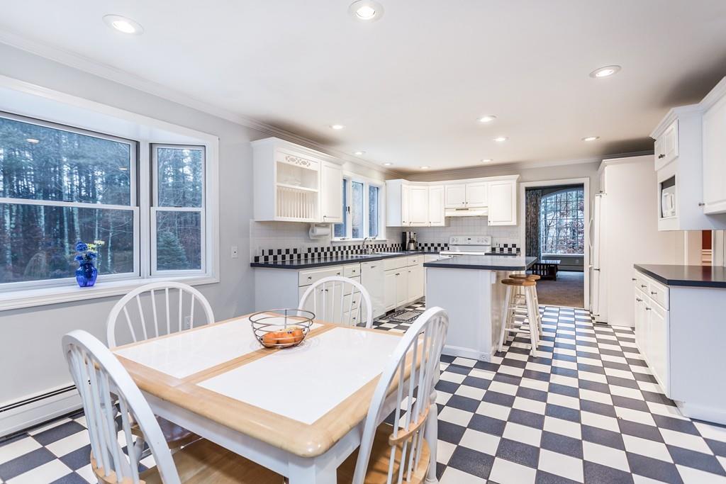 217 Ryder Road Rochester, MA 02770 - Photo 9 of 30