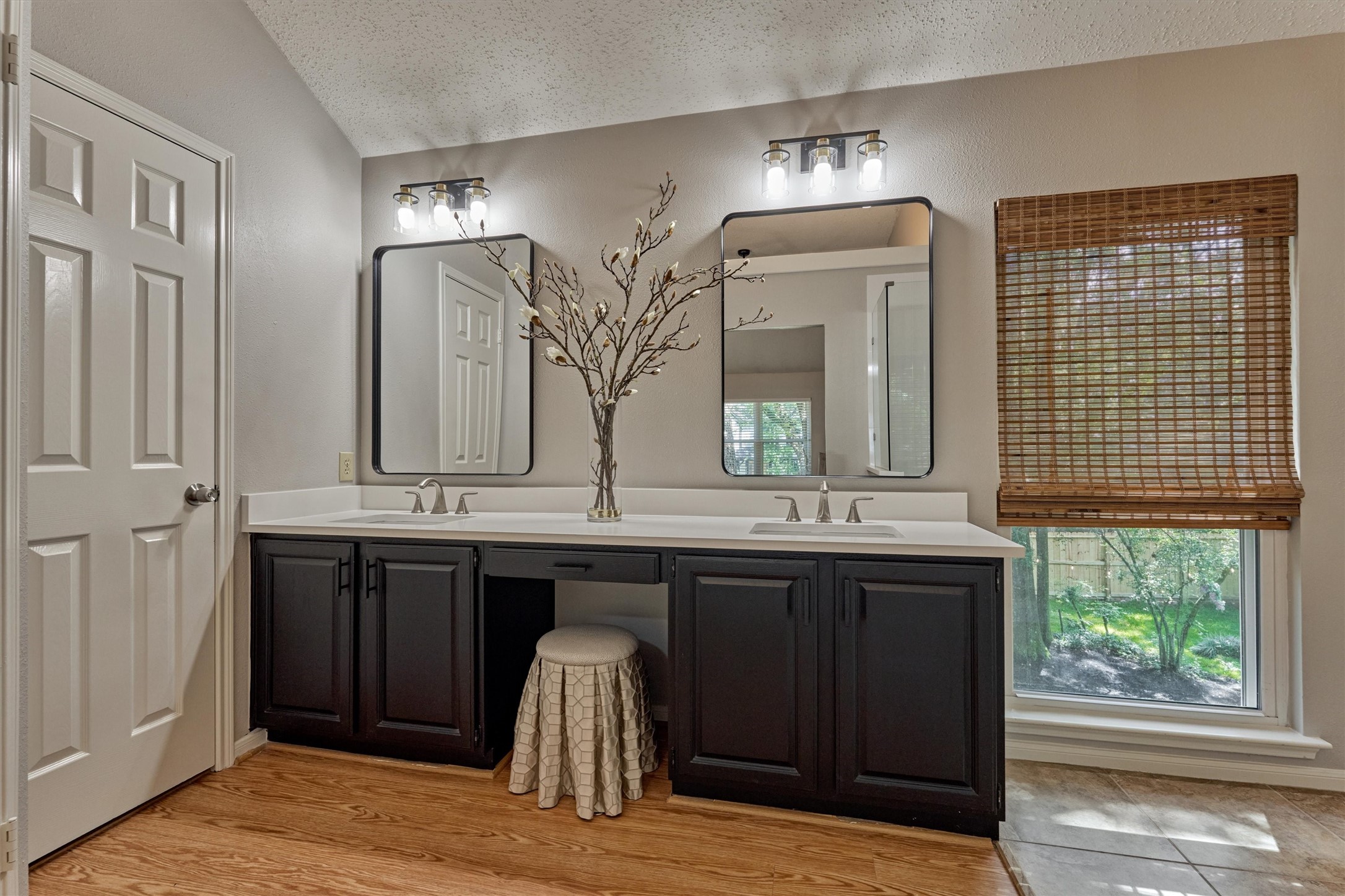 71 Breezy Point Place Spring, TX 77381 - Photo 27 of 40 Beautiful Primary Bath with double-sinks and double-closets.