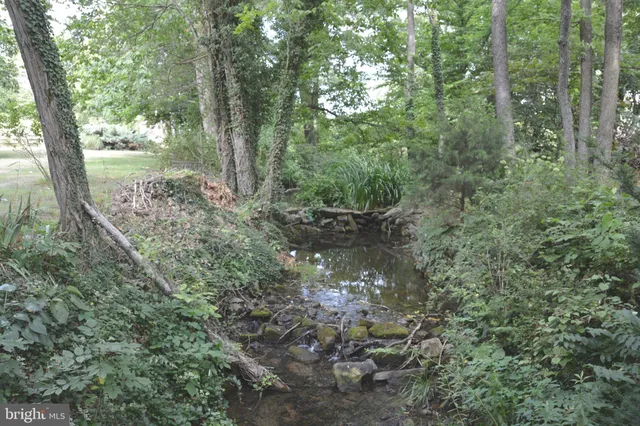 $370,000 | 2431 Cedar Creek Grade, Winchester, VA 22602