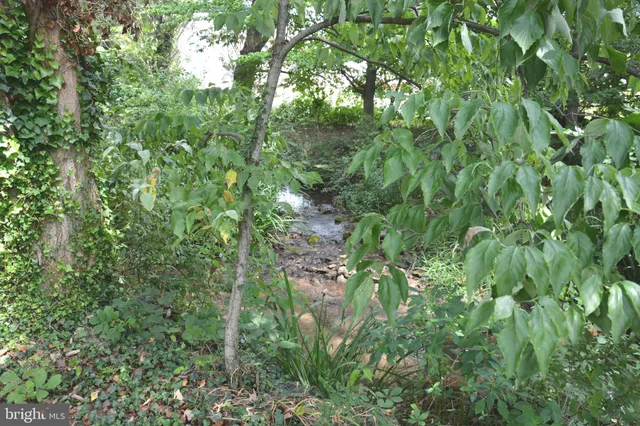 $370,000 | 2431 Cedar Creek Grade, Winchester, VA 22602